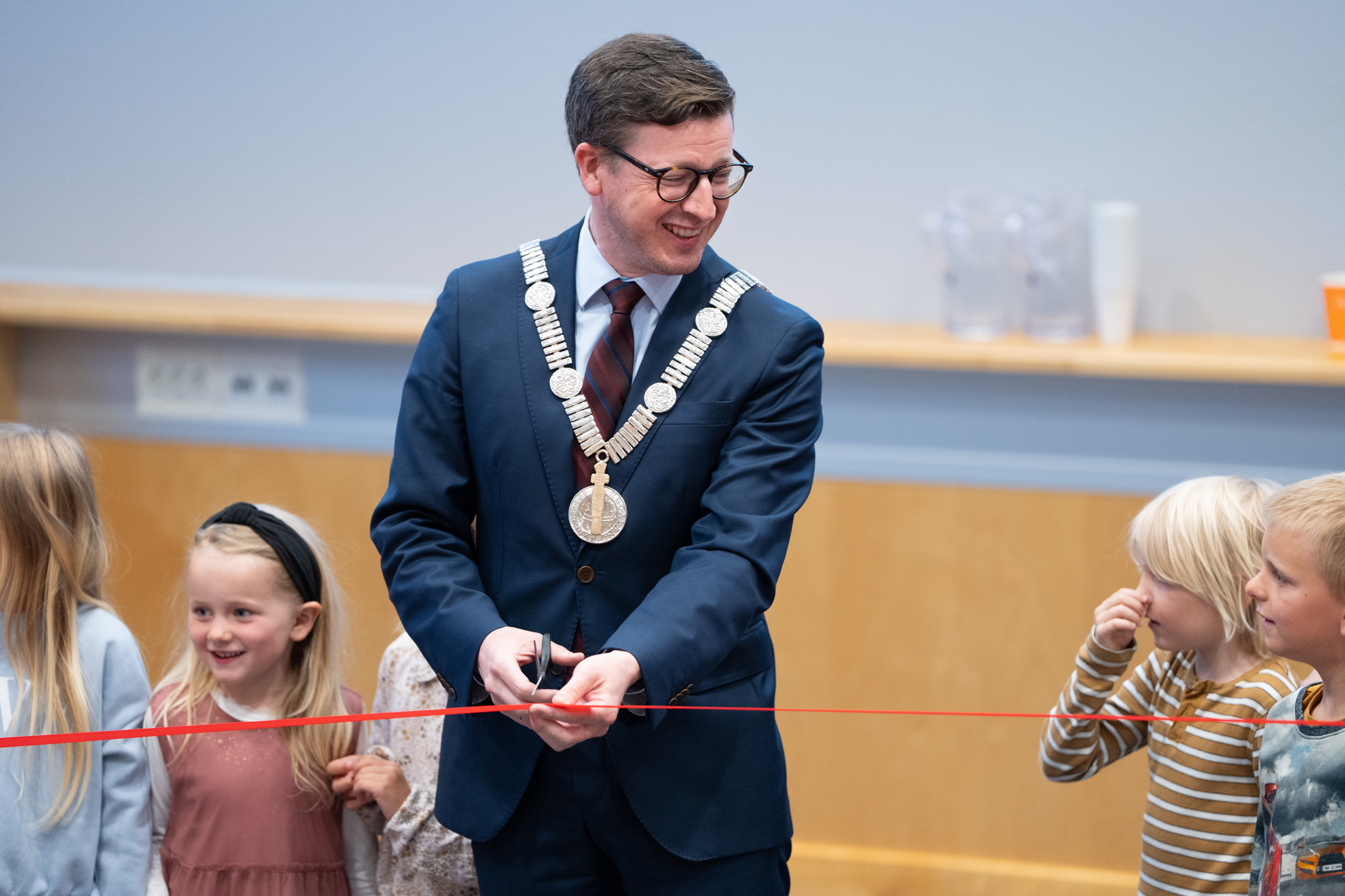 En person som holder et tau