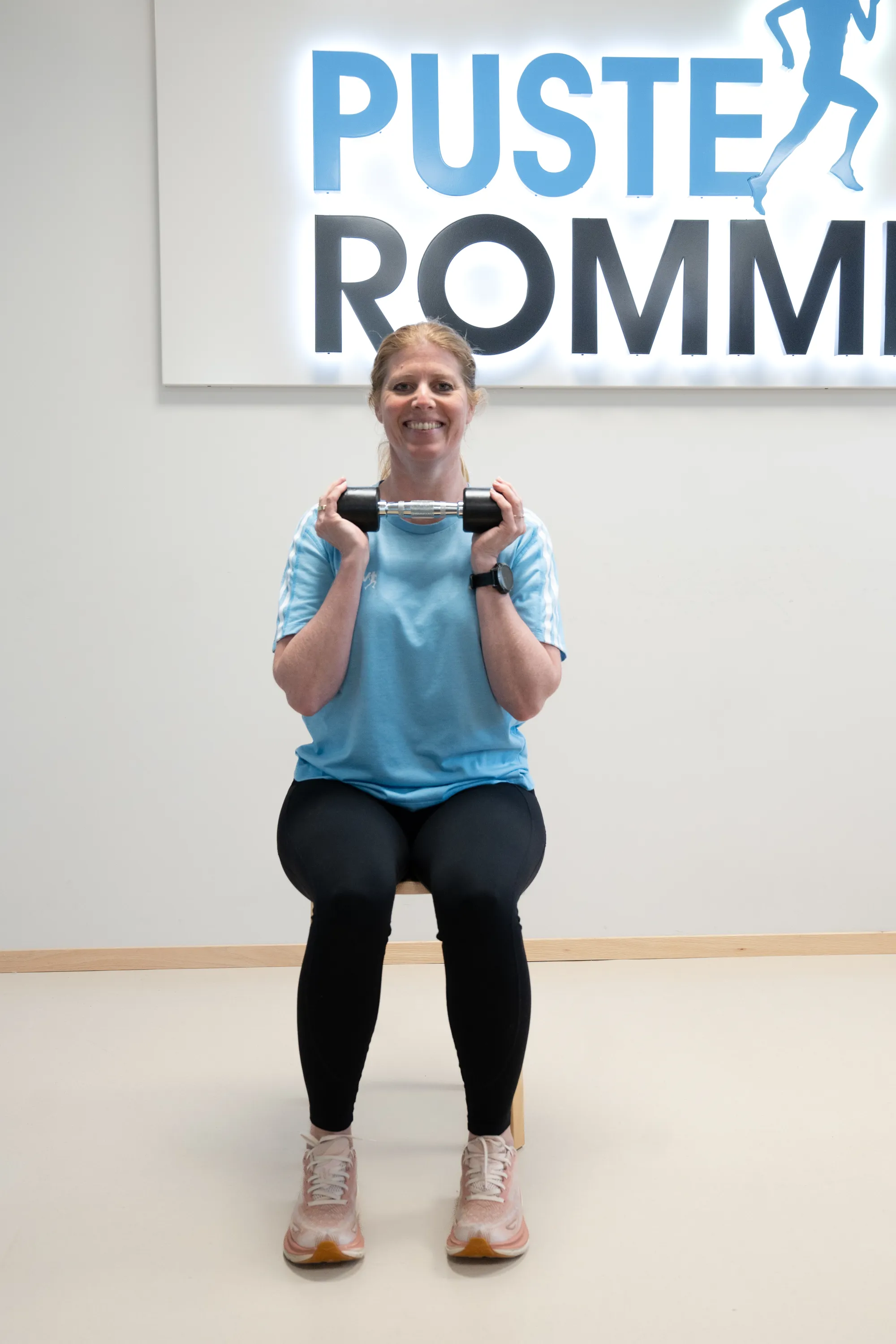 Kvinne som trener