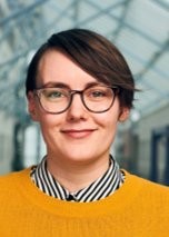 En person med briller